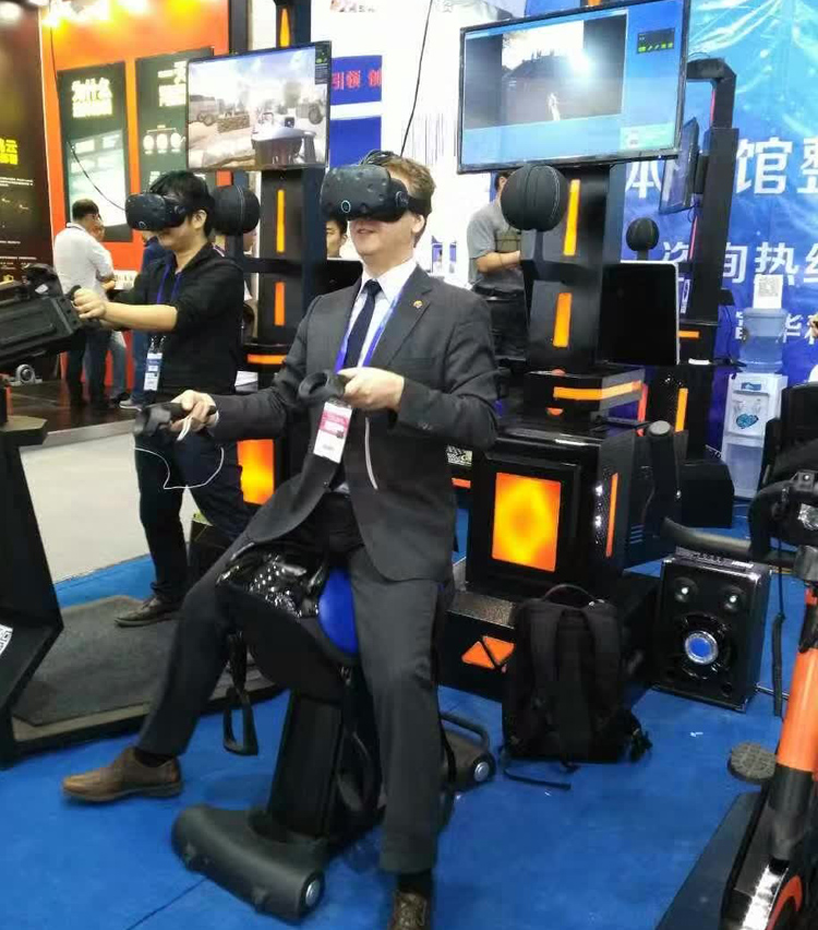 卓信智誠科技參加VR體驗館展覽 (3).jpg